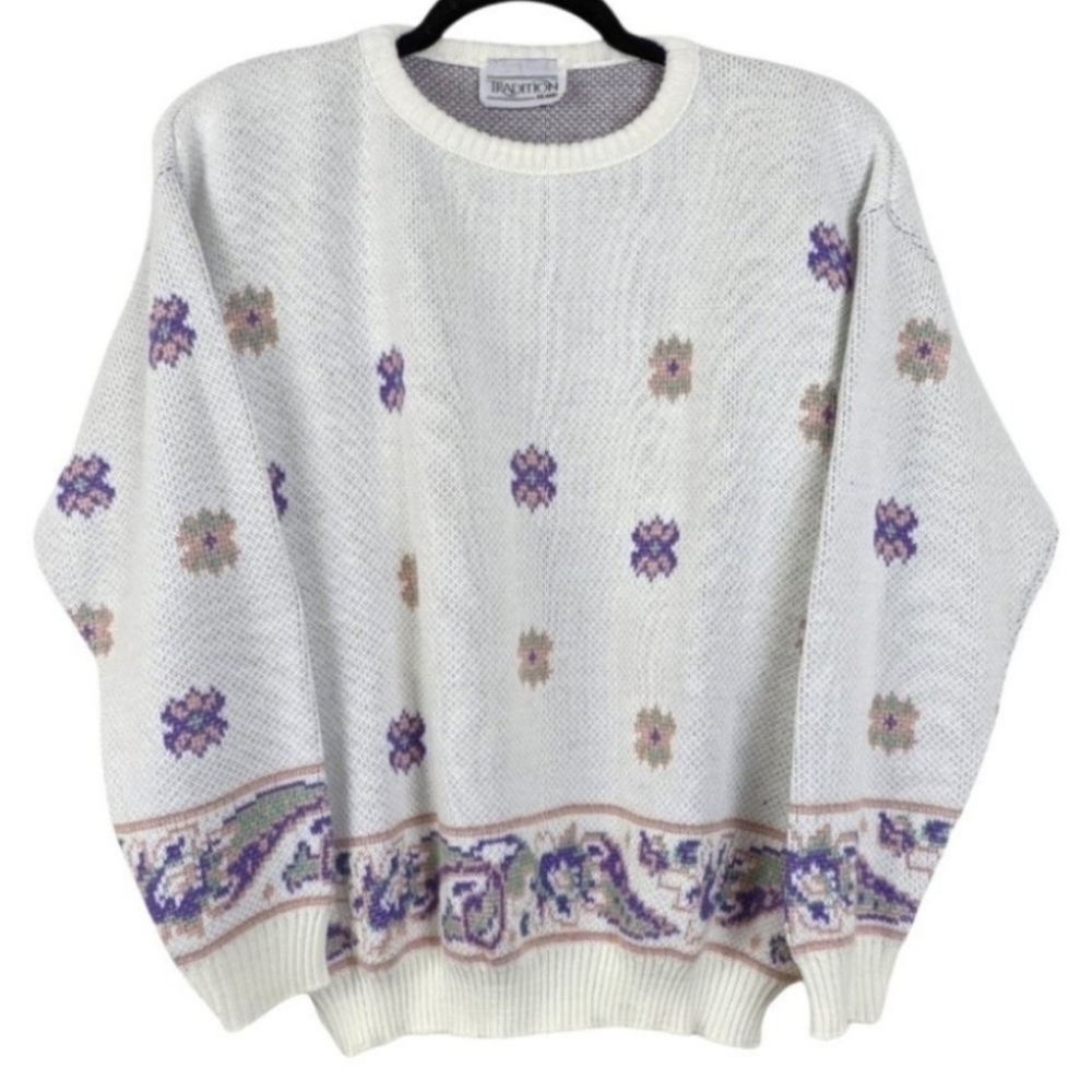 Vintage Purple Floral Paisley Print Needlepoint Grandmacore Cottagecore Sweater